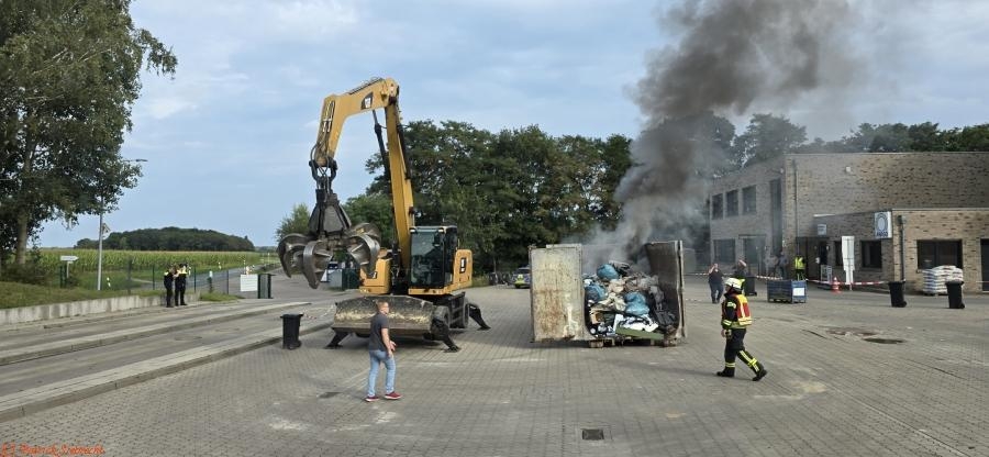 Einsatzfoto F1 Containerbrand 40m³