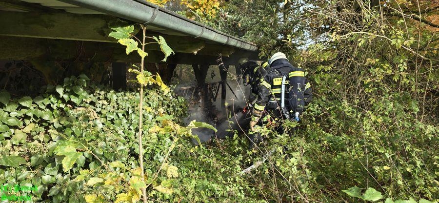 Einsatzfoto F[3] Brennt Carport